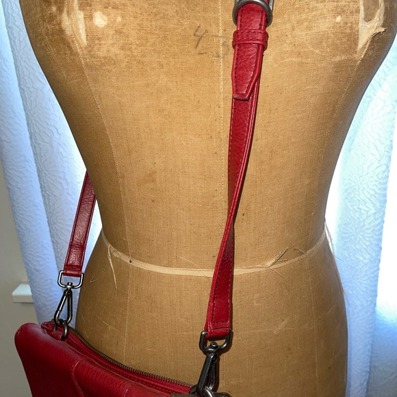 Vegan leather Red Cross body bag - Picture 2 of 7